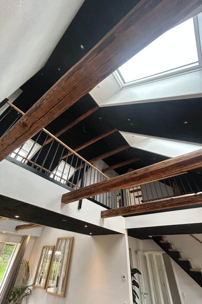 Nyligt færdiggjort moderne hus efter totalrenovering i Midtjylland hos Vennevold Byg og Service